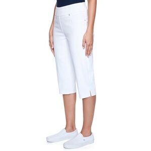 NEW White Capri/Clamdiggers